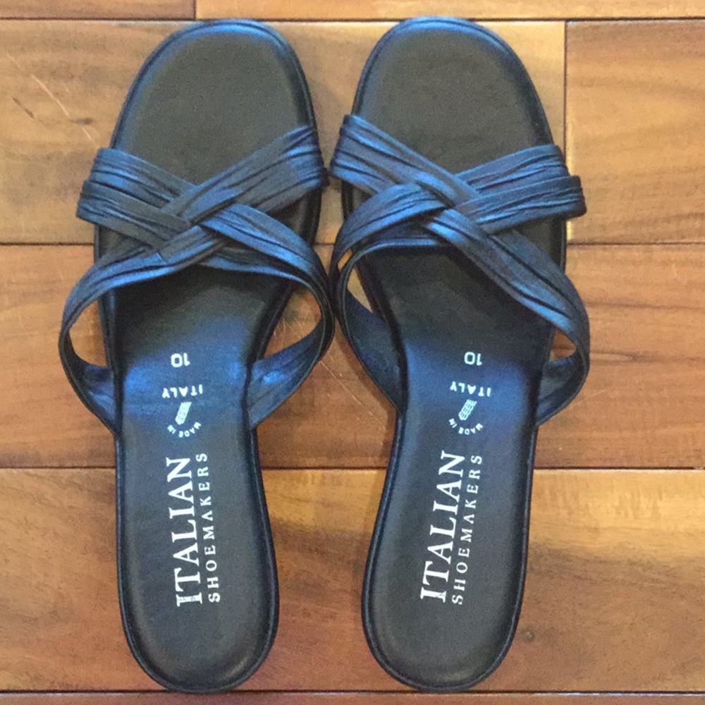 Italian Shoemakers Black Sandal Size 10.